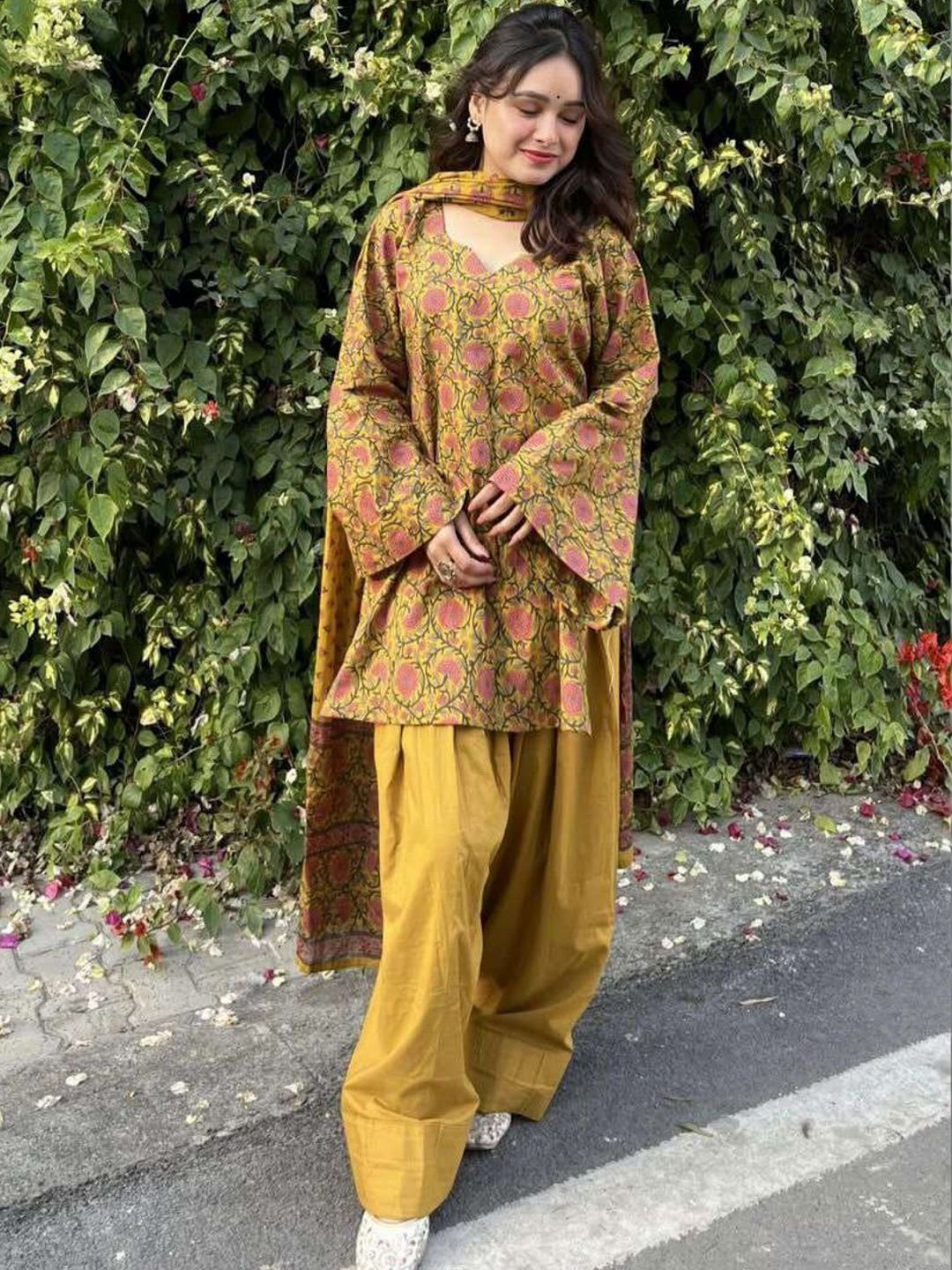 Women&amp;#039;s Mustard Cotton Blend Printed Short Kurta With Farshi Salwar &amp;amp; Dupatta Sets