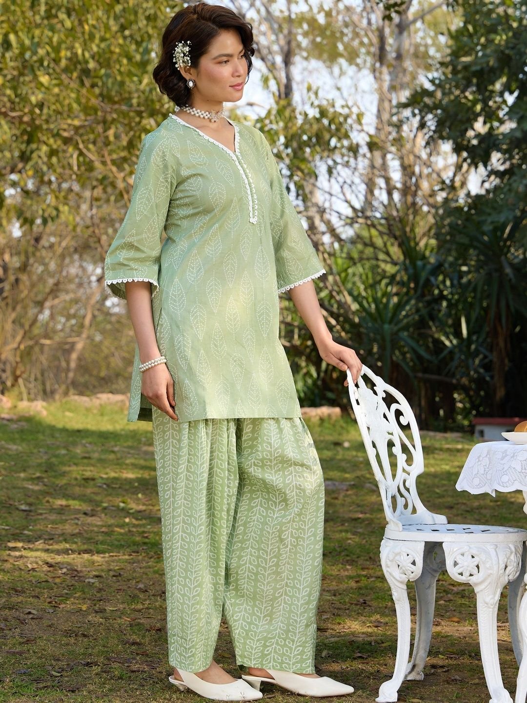 Women Ethnic Motifs Printed Regular Thread Work Pure Cotton Kurta with Patiala &amp;amp; With Dupatta
