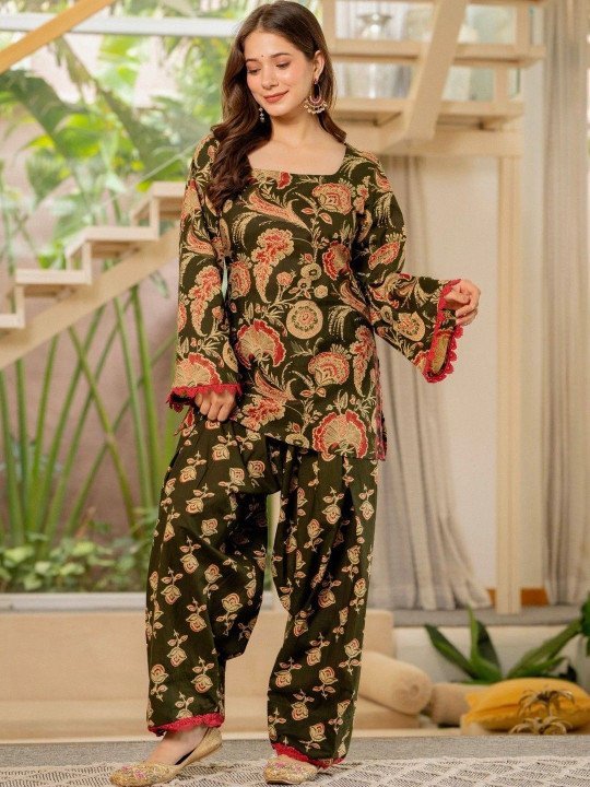 Women Floral Printed Regular Pure Cotton Kurta with Patiala &amp;amp; With Dupatta