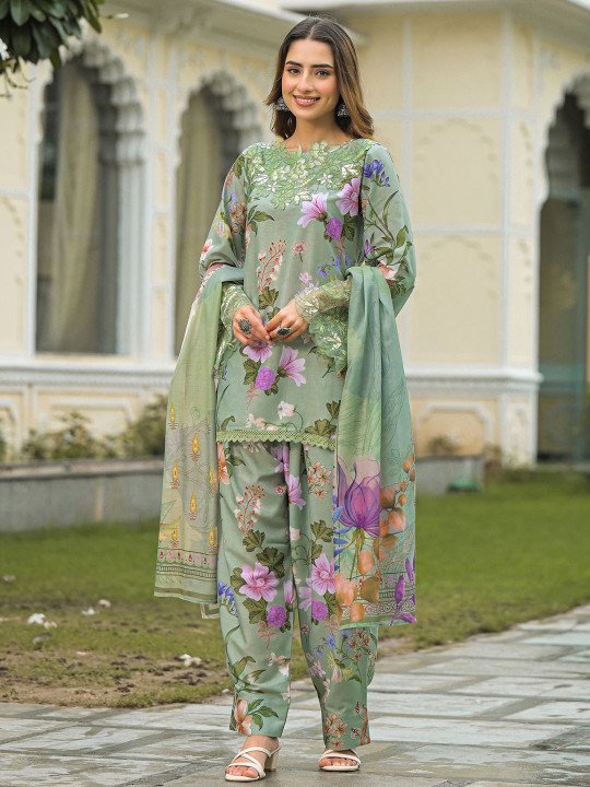 Women Floral Printed Regular Kurta with Trousers and Dupatta