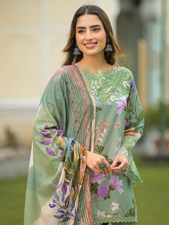 Women Floral Printed Regular Kurta with Trousers and Dupatta