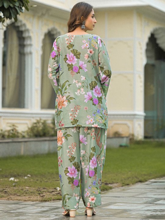 Women Floral Printed Regular Kurta with Trousers and Dupatta