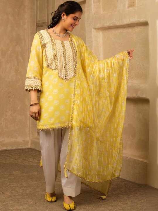 Women Ethnic Motifs Printed Regular Gotta Patti Kurta with Salwar &amp;amp; With Dupatta