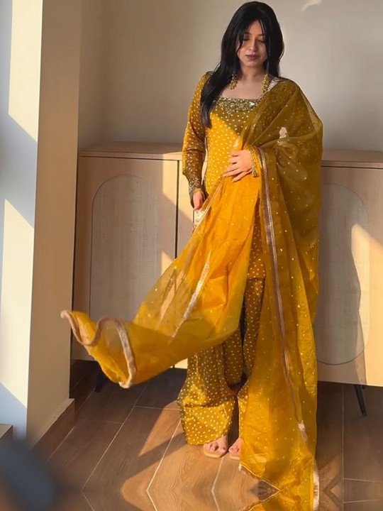 Women Ethnic Motifs Printed Regular Gotta Patti Kurta with Patiala &amp;amp; With Dupatta