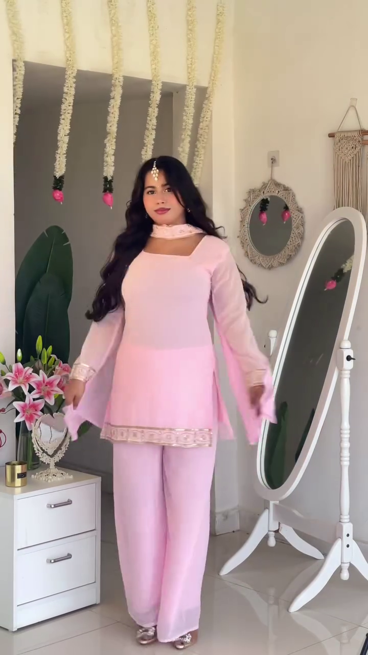 Best of festival and Daily swaree Georgette women kurti pant and dupatta set beautiful no -1 branded product