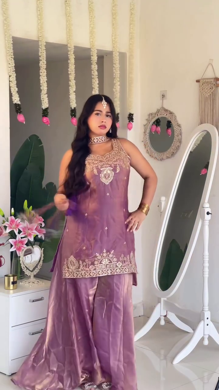 Best of festival and Daily swaree Georgette women kurti pant and dupatta set beautiful no -1 branded product