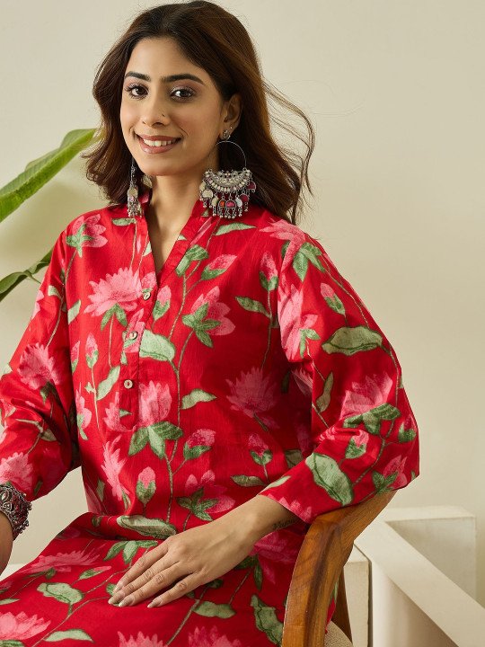 Women Floral Printed Regular Pure Cotton Kurta with Patiala