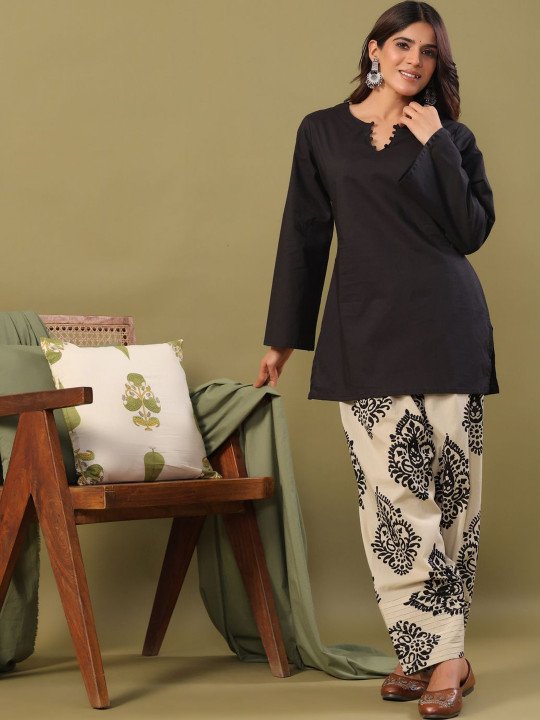 Red Printed Kurta with Patiala  Kurta design: Floral Printed Straight shape Regular style Mandarin Collar, three-quarter Regular Sleeves Na pockets Above Knee length with Curved hem Pure Cotton Machine Weave fabric  Patiala design: Solid Patiala Elasticated waistband  Size &amp;amp; Fit The model (height 5&amp;#039;8) is wearing a size S  Material &amp;amp; Care Hand Wash Seperately