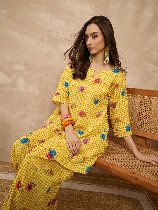 Women Floral Printed Regular Kurti with Patiala