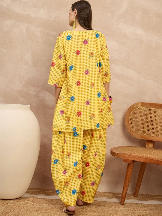 Women Floral Printed Regular Kurti with Patiala