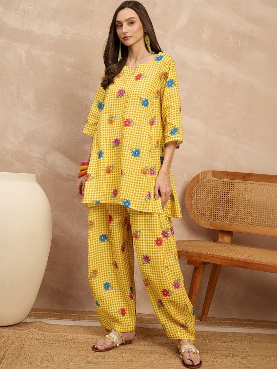 Women Floral Printed Regular Kurti with Patiala