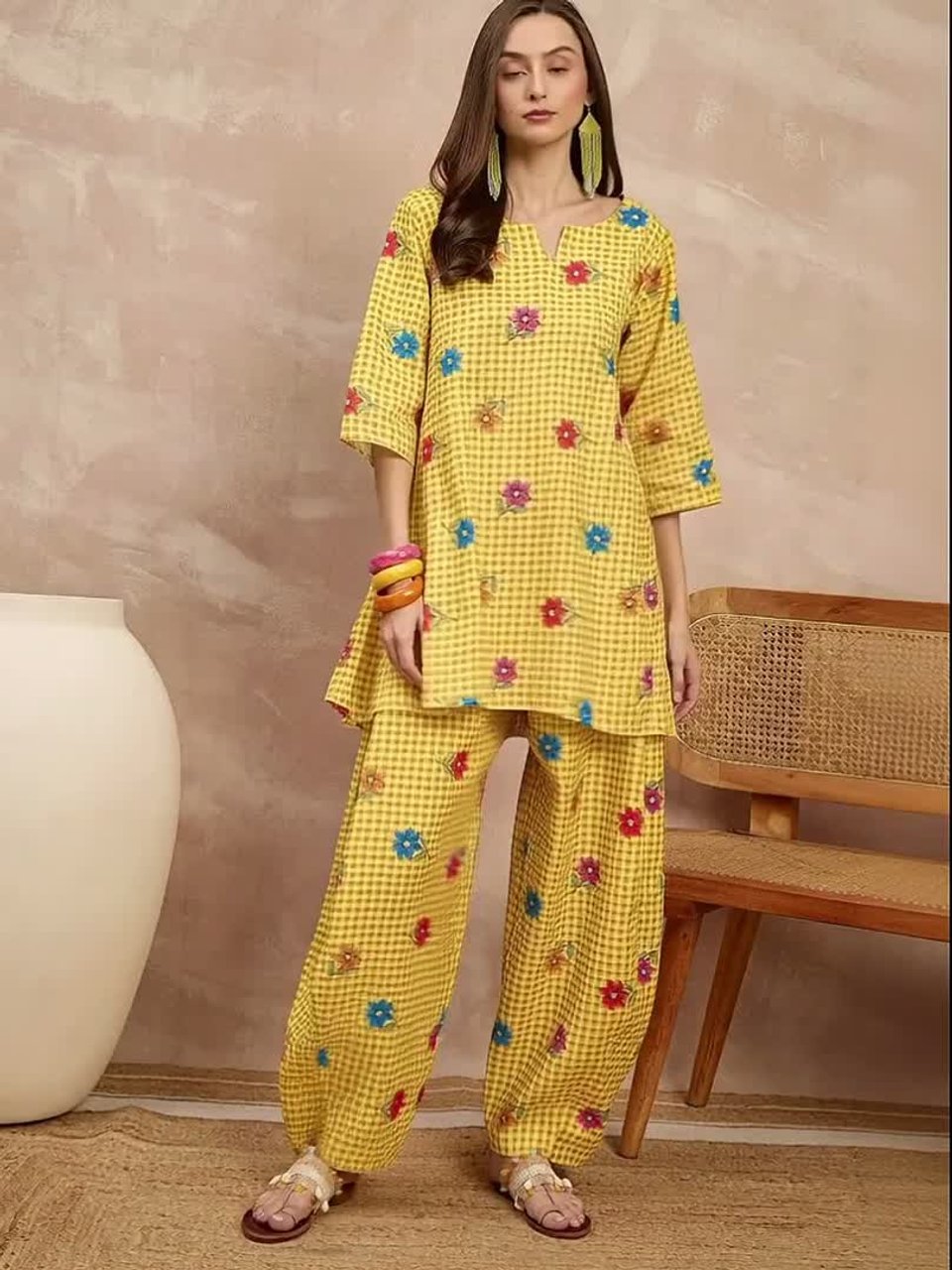 Women Floral Printed Regular Kurti with Patiala