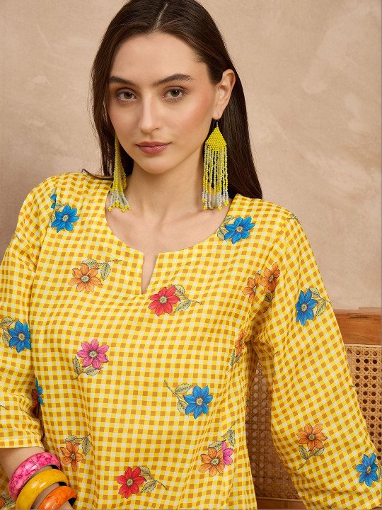 Women Floral Printed Regular Kurti with Patiala