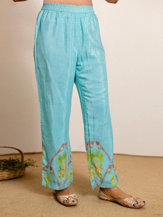 Women Ethnic Motifs Printed Regular Kurta with Trousers