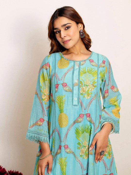 Women Ethnic Motifs Printed Regular Kurta with Trousers