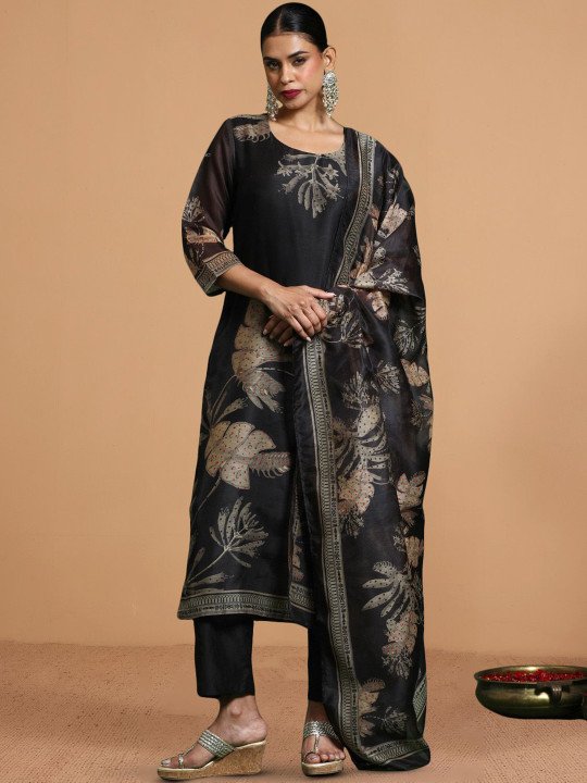 Women Printed Kurta Set