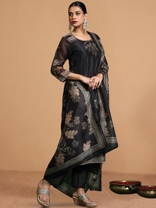 Women Printed Kurta Set