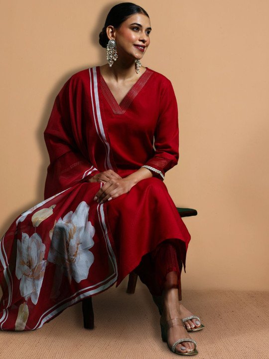 Women Floral Embroidered Kurta with Trouser &amp;amp; Dupatta