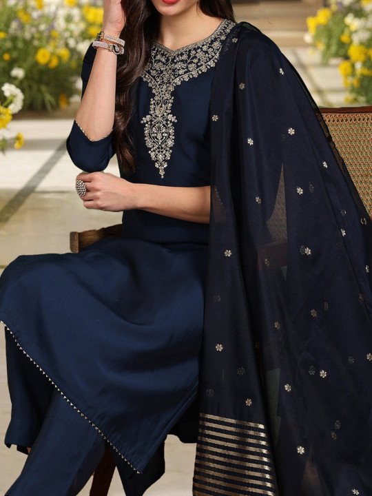 Women Embroidered Straight Kurta Trousers With Dupatta