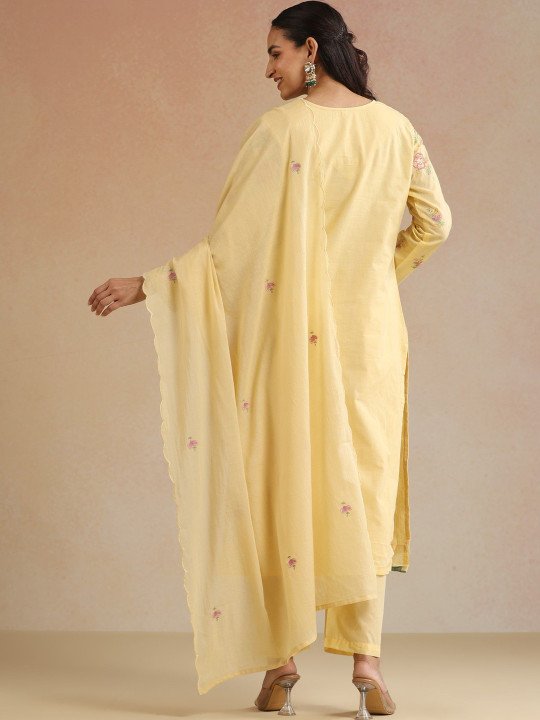 Women Floral Embroidered Regular Thread Work Pure Cotton Kurta with Trousers &amp;amp; With Dupatta
