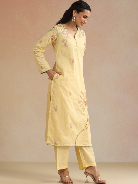 Women Floral Embroidered Regular Thread Work Pure Cotton Kurta with Trousers &amp;amp; With Dupatta