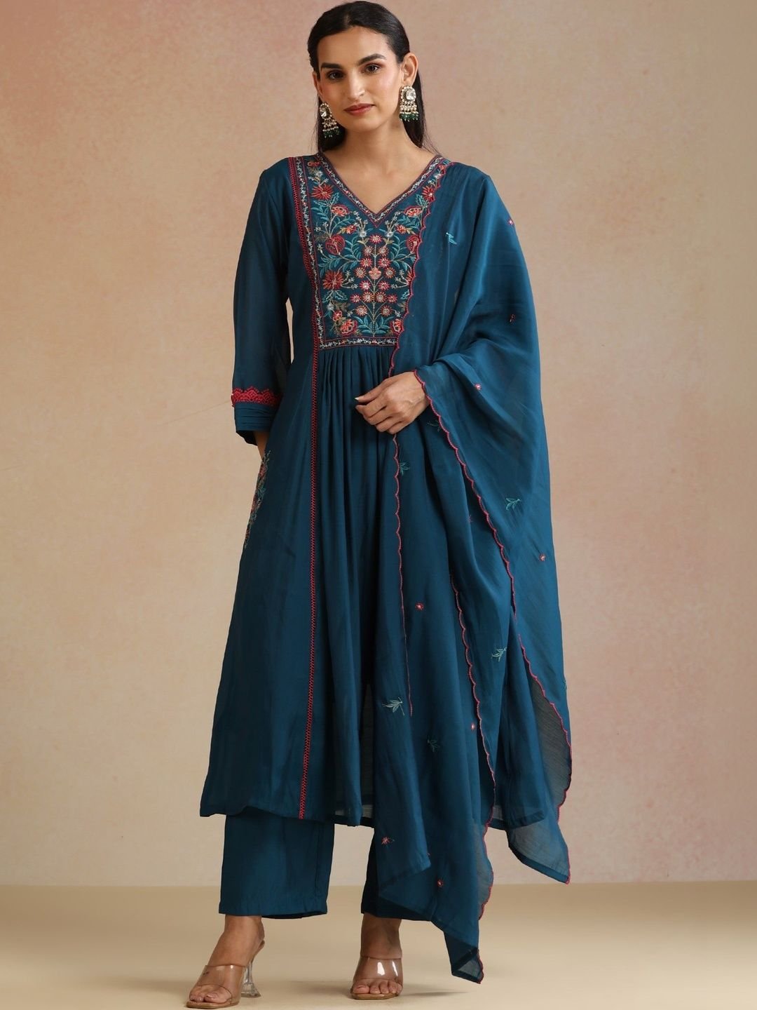 Women Floral Embroidered Pleated Thread Work Kurta with Trousers &amp;amp; With Dupatta