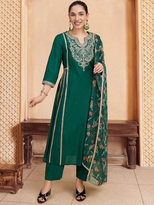 Floral Yoke Design Thread Work Straight Kurta With Trousers &amp;amp; Dupatta