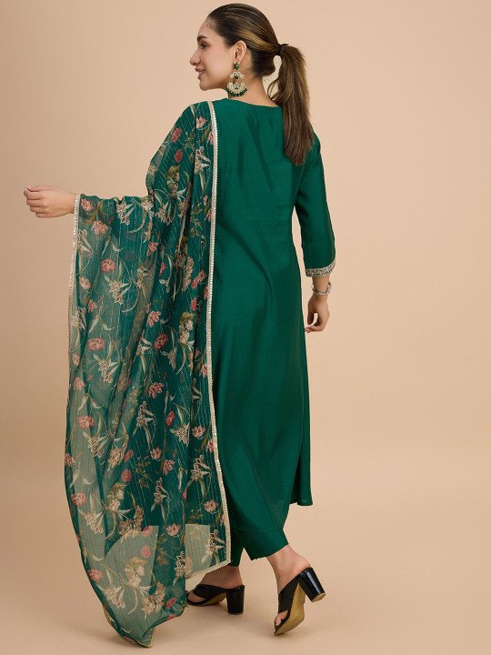 Floral Yoke Design Thread Work Straight Kurta With Trousers &amp;amp; Dupatta