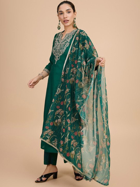 Floral Yoke Design Thread Work Straight Kurta With Trousers &amp;amp; Dupatta