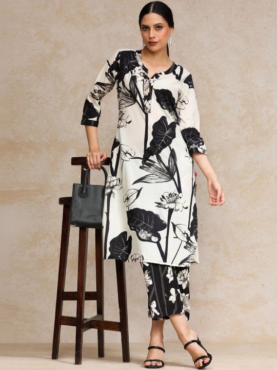 Printed Pure Cotton Round Neck Kurta Sets