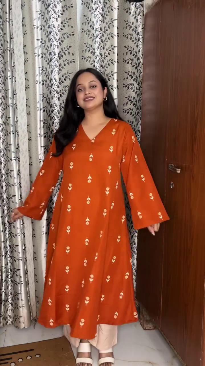 Women Solid Kurta with Trousers