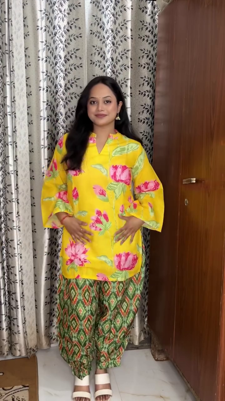 Women Solid Kurta with Trousers