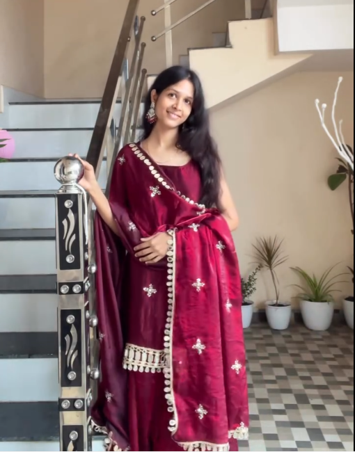 Women Ethnic Motifs Embroidered Regular Thread Work Kurta with Sharara &amp;amp;amp; With Dupatta