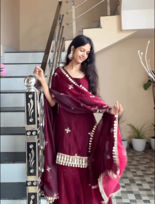 Women Ethnic Motifs Embroidered Regular Thread Work Kurta with Sharara &amp;amp;amp; With Dupatta