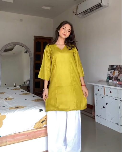 Women Solid Regular Top with Palazzos Kurta Set
