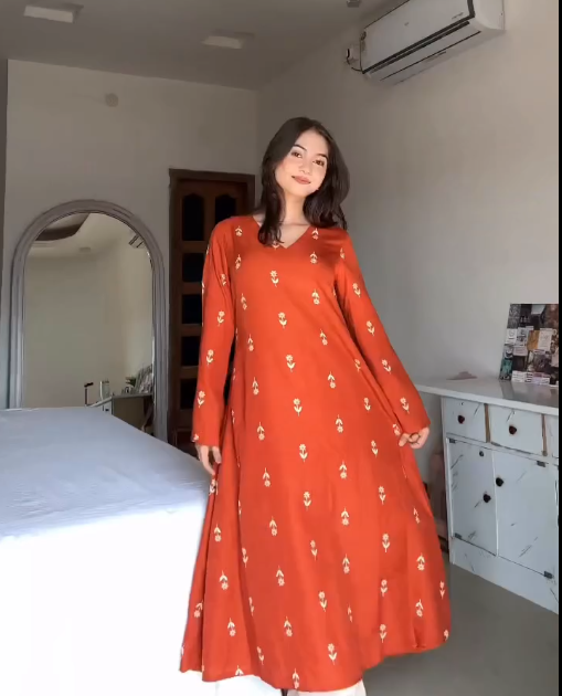 Women Solid Regular Top with Palazzos Kurta Set