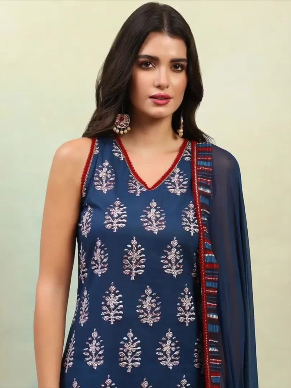 Ethnic Motifs Printed V-Neck Sleeveless Pure Cotton Kurta with Palazzo &amp;amp; Dupatta
