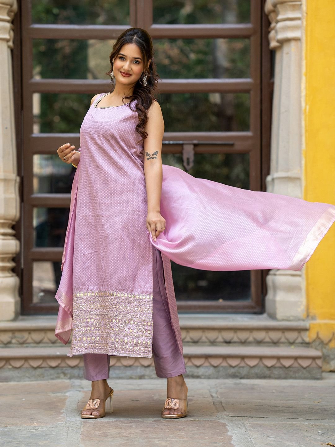 Women Ethnic Motifs Regular Thread Work Kurta with Trousers &amp;amp; With Dupatta